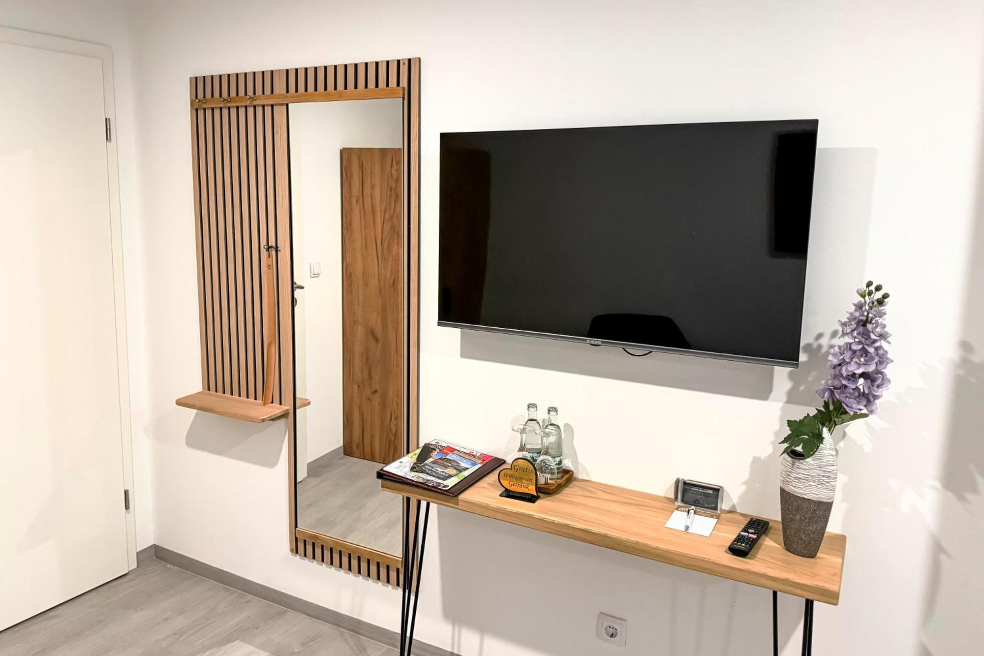 Pension Goldener Zwinger Майнинген Экстерьер фото